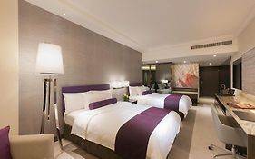 Gateway Hotel, Marco Polo